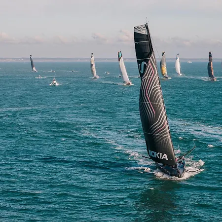 Le Pontreau - Appartement 2 Etoiles Parking * لي سابلِ دولونْ