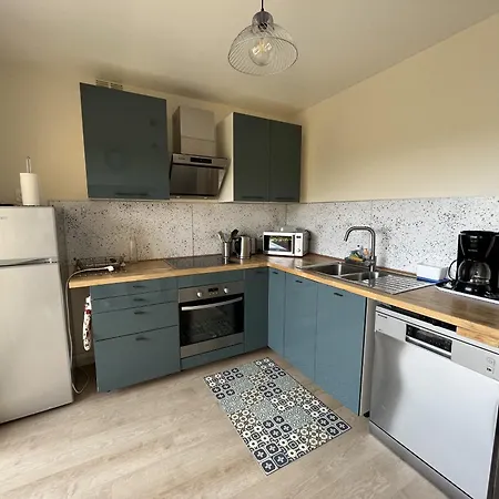 Le Pontreau - Appartement 2 Etoiles Parking شقة