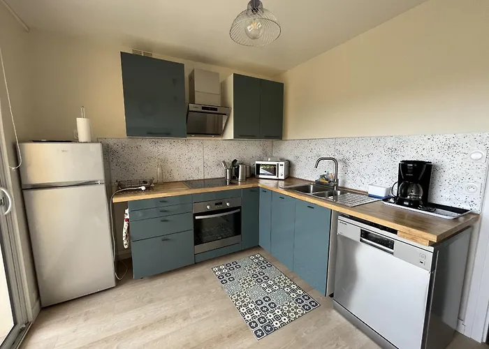 Le Pontreau - 2 Etoiles Parking דירה